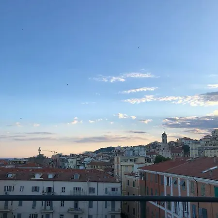 아파트 Cavour17 산레모